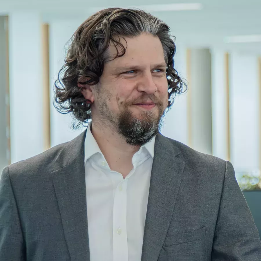 Blog author Simon Hampshire