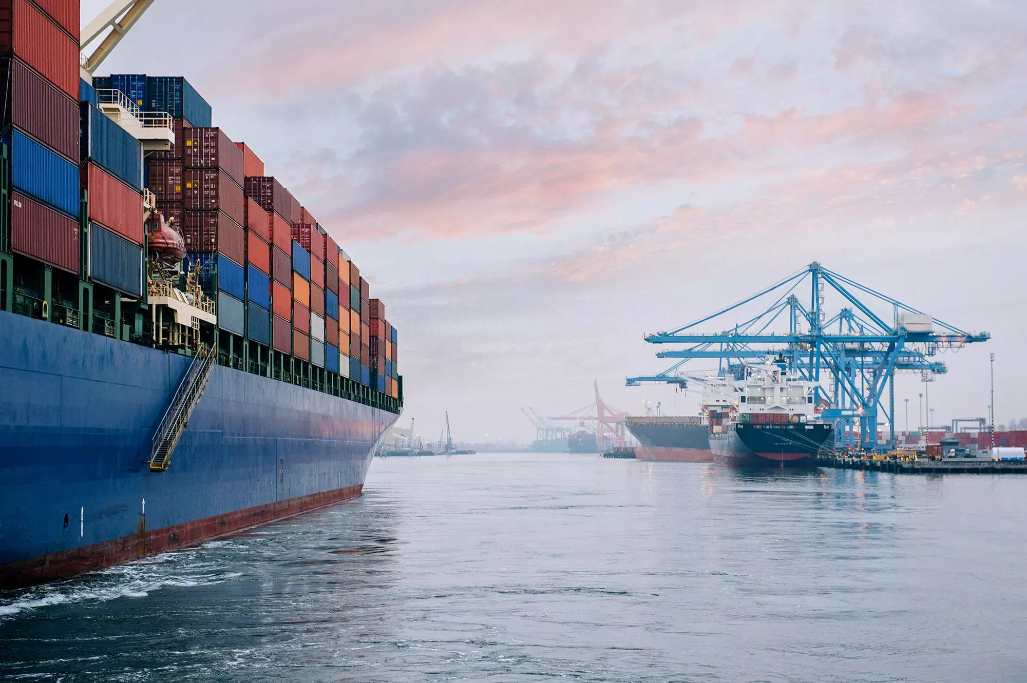 Cargo ship coming into berth
