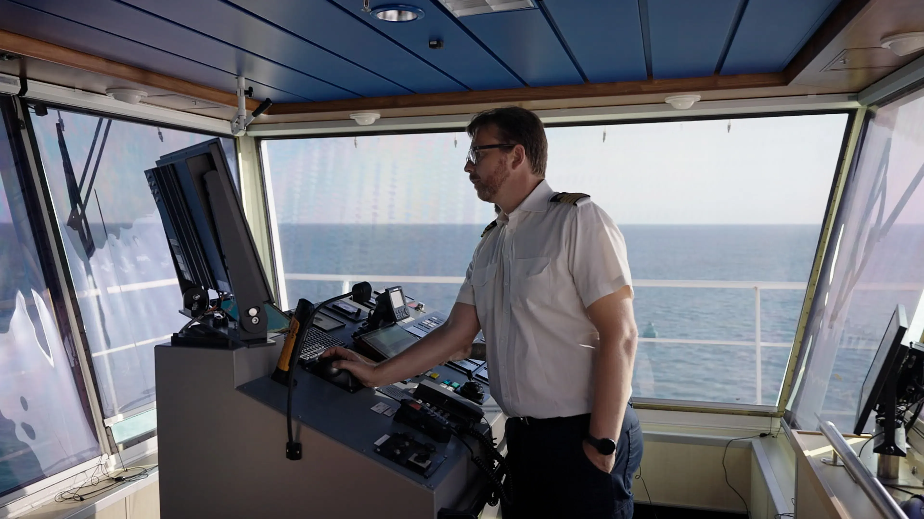 Stena Vinga Johan bridge